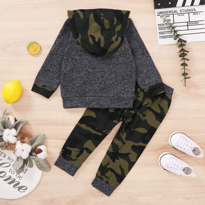2-piece Baby / Toddler Boy Camouflage Hoodie and Colorblock Pants Set