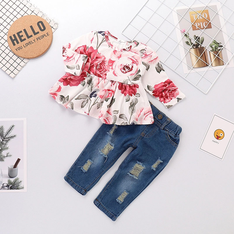 2-piece Sweet Floral Ruffle Long-sleeve Top and Jeans Set