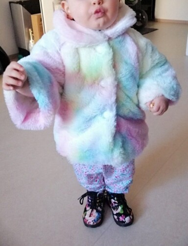 Baby / Toddler Girl Tie-dye Colorful Fluff Doll Collar Coat photo review