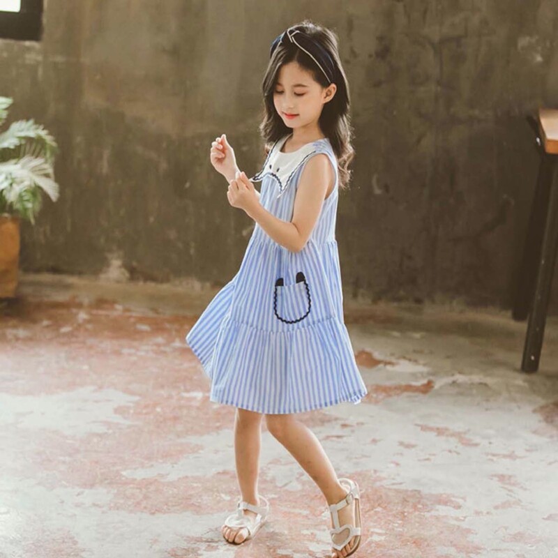 Kid girl dress (sleeveless princess dress style)