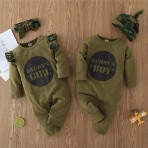 2-piece Letter Pattern Jumpsuit & Hat for Baby