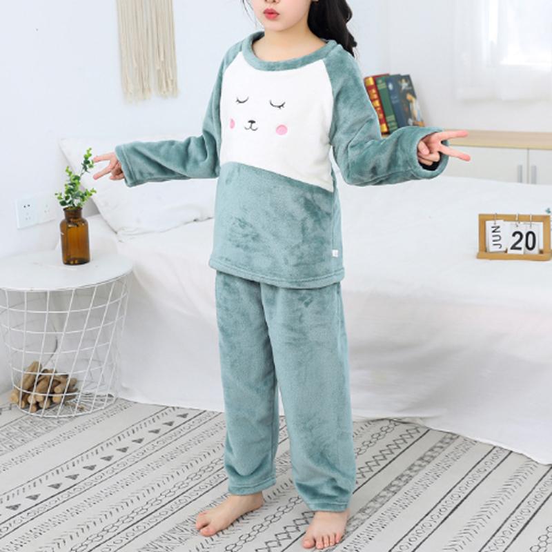 2-piece Cartoon Design Flannel Thick Pajamas Sets for Toddler Girl